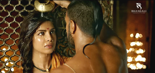 Priyanka-Chopra-Bajirao-Mastani-screen-grab1