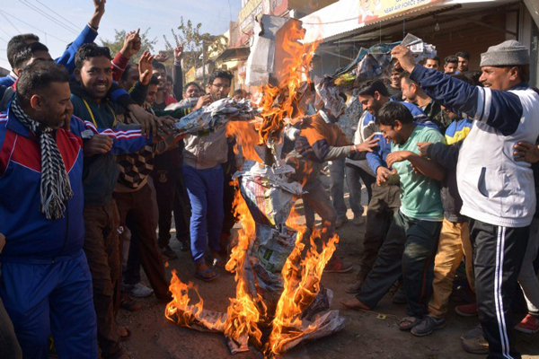 AFP PHOTO/ NARINDER NANU Pathankot attack Jan 2015 