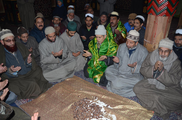 PDP MUfti Sayeed animal offering prayer Photo: Shahid Tantray