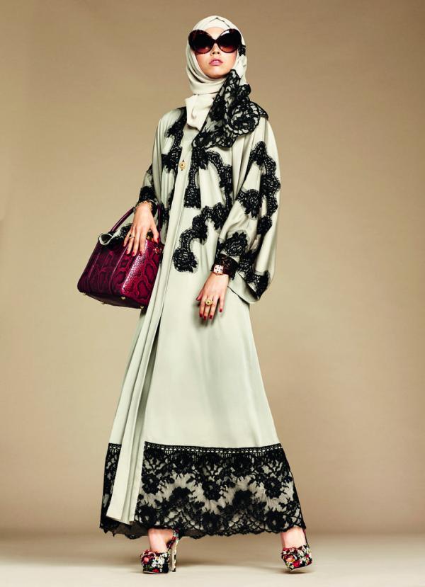 Dolce-Gabbana-Hijab-Abaya-Collection (1).jpg