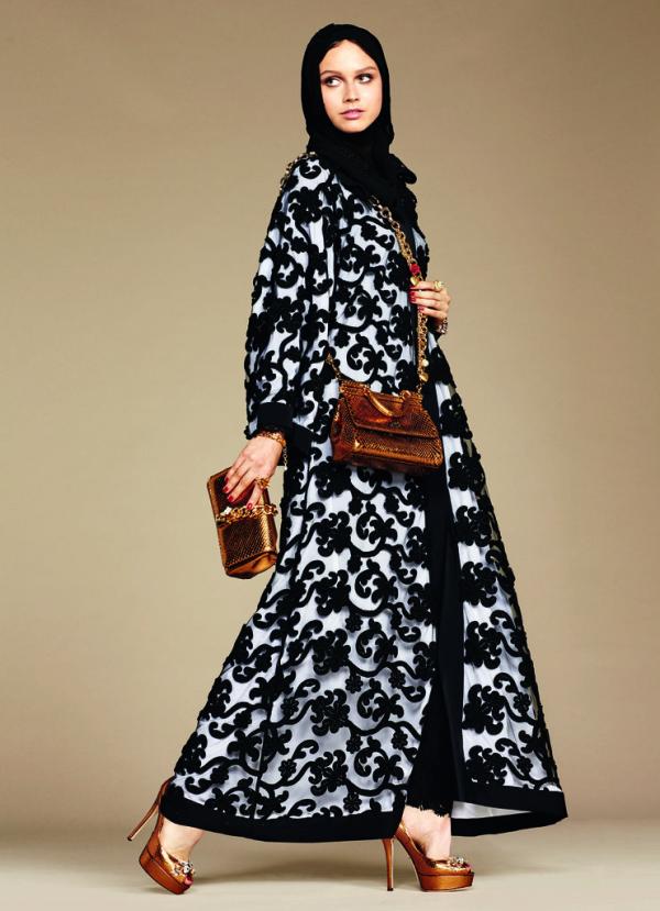 Dolce-Gabbana-Hijab-Abaya-Collection (7).jpg