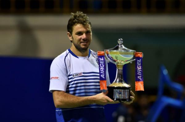 stanislas-wawrinka-with-chennai-open-trophy . Photo: Twitter