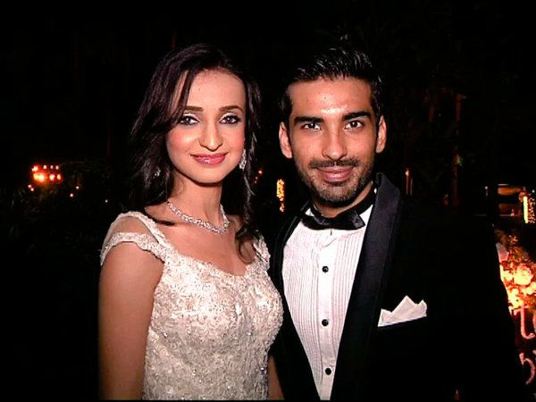 Sanaya-Irani-Mohit-Sehgal-wedding10-Instagram/ Twitter-600