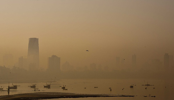 mumbai smog embed 