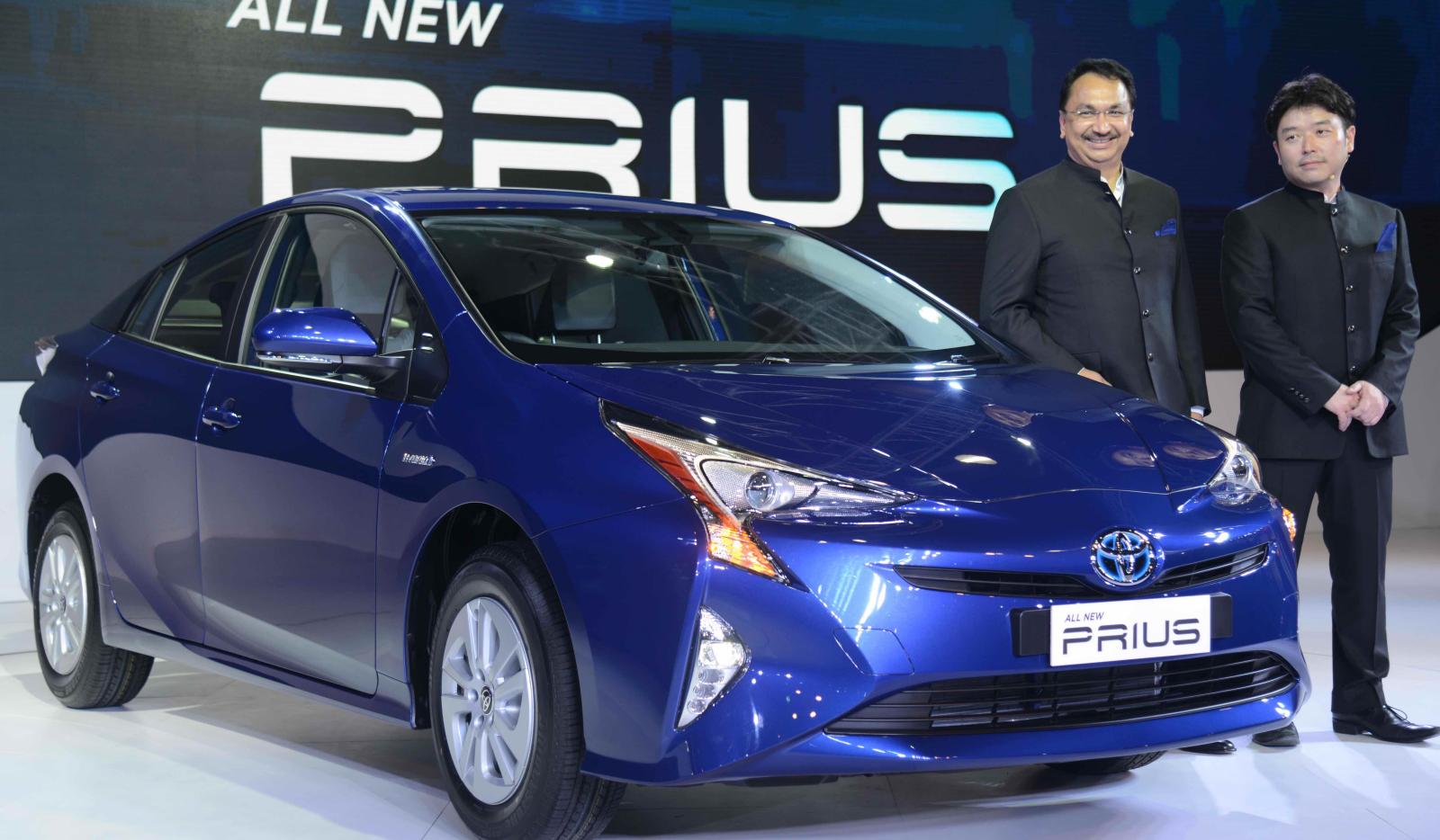 #AutoExpo2016-Toyota PRIUS