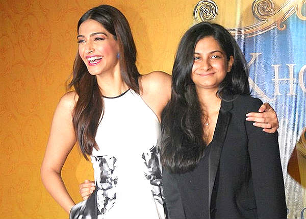 Sonam-Kapoor-Rhea-Kapoor-file-photo-600