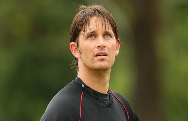 Shane Bond.jpg