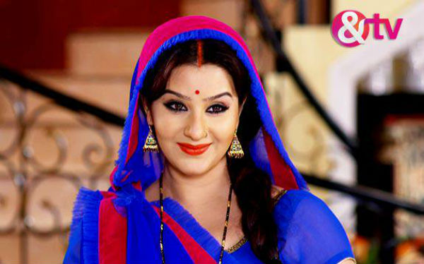 Shilpa-Shinde-&tv-600