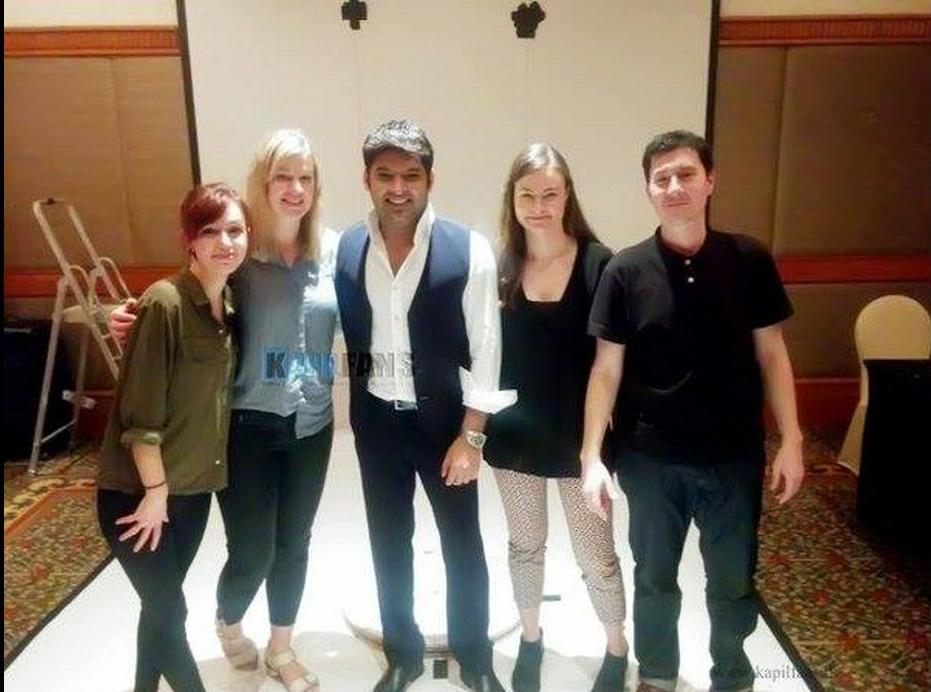 Kapil sharma with madamme tussades aartist.jpg