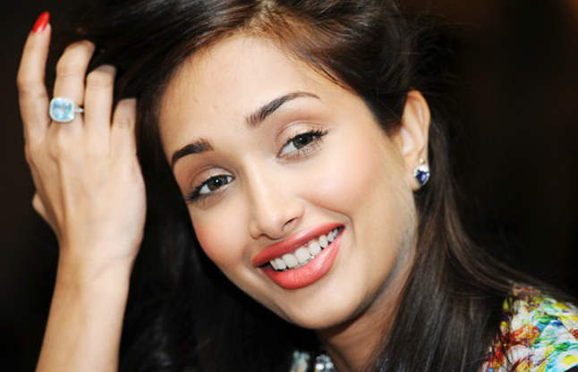 jiya khan.jpg