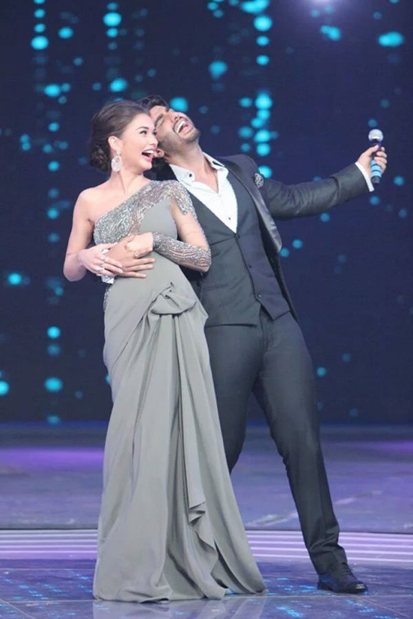 Amy Jackson Arjun kapoor.jpg
