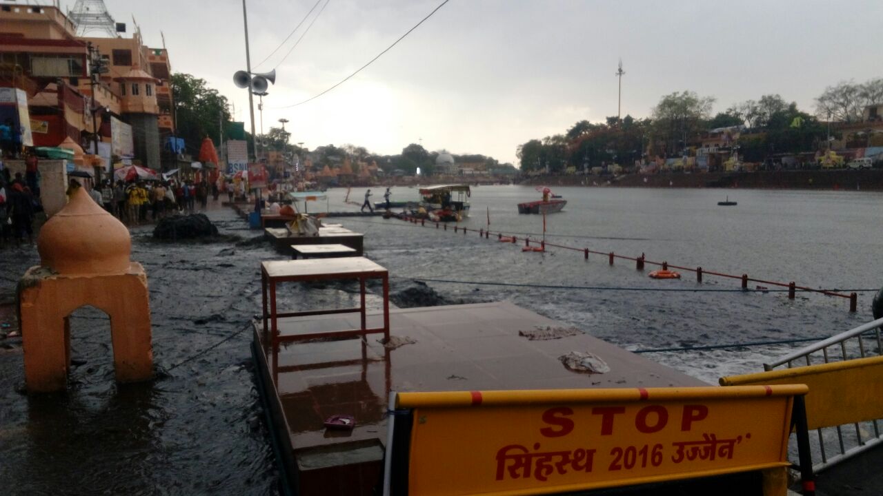 storm-and-rain-havoc-in-sinhasth-kumbha