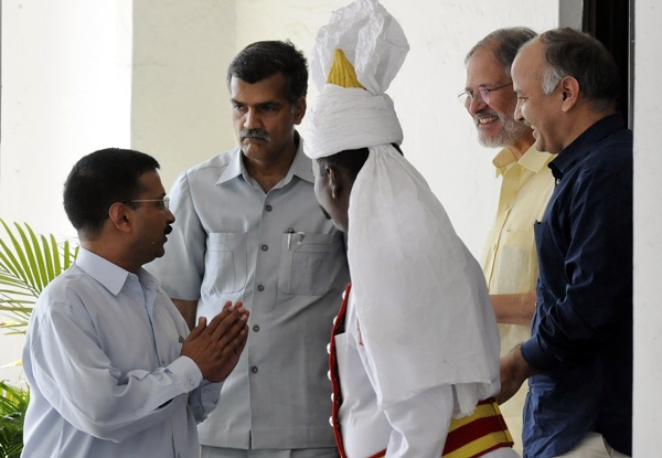 Delhi backs Kejriwal in the 'Statehood' poll: Survey 
