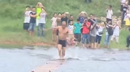 Viral: Shaolin monk loves to run on water, breaks own record 