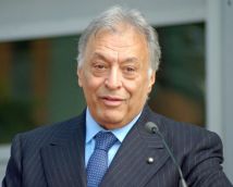 Government should not ostracise writers, says Zubin Mehta 
