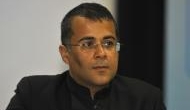Chetan Bhagat made an April Fool's tweet saying 'joining Congress'; here's how puzzled Twitterati reacted