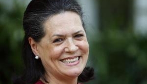 Sonia Gandhi greets nation on Hindi Diwas