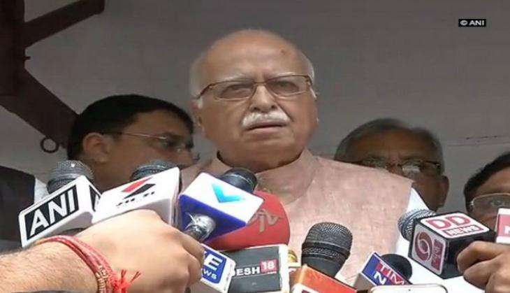 LK Advani lashes out at Speaker, Minister for not 'running' Lok Sabha 