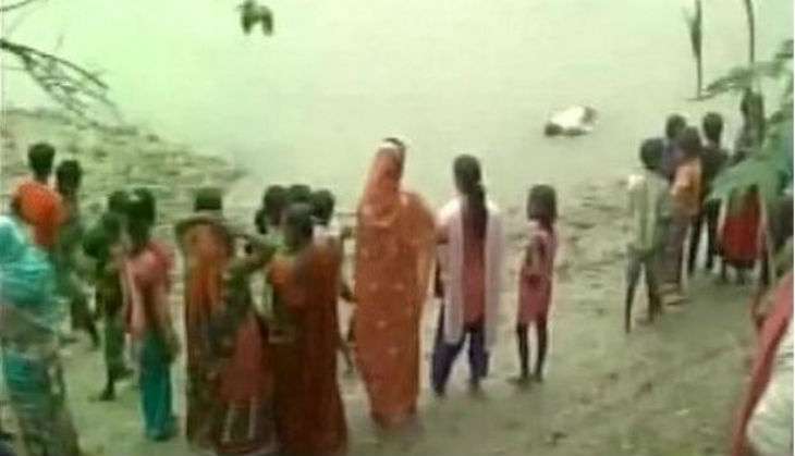 Bihar: Police officials tie dead body at the neck, drag it for 1,000 metres  