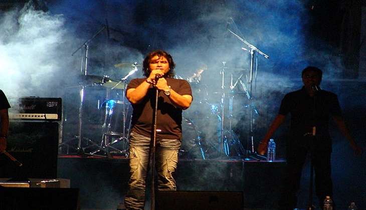 VHP, Bajrang Dal urge Bengaluru Police to stop Pak singer Shafqat Amanat Ali from performing 
