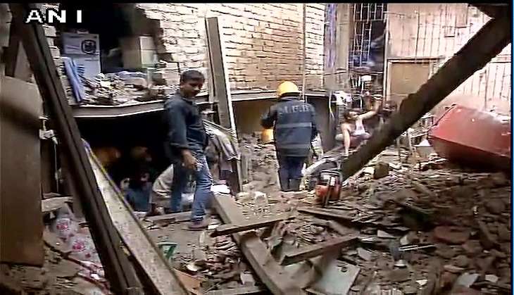 5-storey building collapses in Mumbai's Behrampada; six dead 