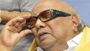 Karunanidhi's health witness major declines, next 24 hours critical; Kanimozhi meets people gathered outside Kauvery Hospital