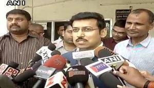 Situation in Kashmir under control, Army working independently: Govt.