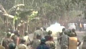 Bhangar: Several injured, two vehicles blazed in clash