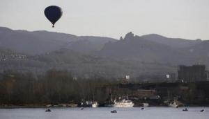 Egypt: 1 killed, 12 injured as hot-air balloon crashes 