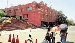 JNUSU disrupt the screening of the film 'In the name of love' on 'love jihad' in the name of love triggers right and left clash in the JNU