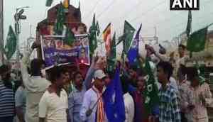 Bharat Bandh: Massive protest by Dalit hits four states; protestors block rail tracks, Internet suspended in Punjab
