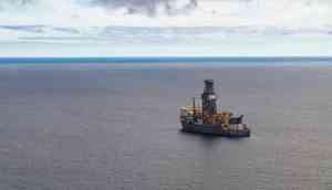 Bahrain's new oil discovery is estimated at 80 billion barrels