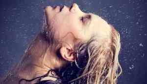 Try this hair treatment during summer and rainy season