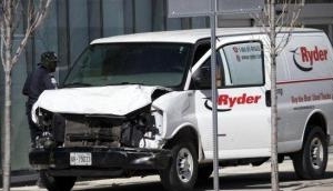 10 dead, 15 injured in Toronto as van ploughs into pedestrians