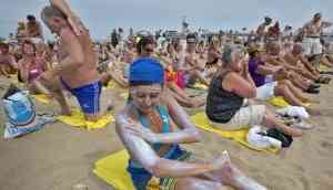 Hawaii state legislature passes the bill to ban the sunscreen sale as it damages coral reefs 