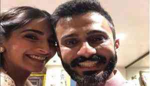 Veere Di Wedding actress Sonam Kapoor Mehendi ceremony picture goes viral; meet the fashionable bride of B-town