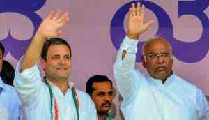 Karnataka Election results 2018: As BJP marks in Karnataka leads, Congress leader Mallikarjun Kharge looks for chances of an alliance with JDS