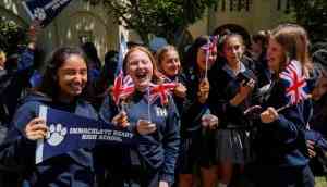 Los Angeles's students at Catholic Immaculate Heart High School honor alumna Meghan Markle ahead of royal wedding