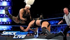 See what WWE Divas are busy doing before 'Money in the bank' match
