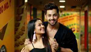 Neha Kakkar reacted in the most adorable way after getting a surprise from alleged boyfriend Himansh Kohli; see video