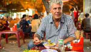 CNN's Anthony Bourdain and star of “Parts Unknown” dead at 61; fans and chef breaks into tears on Twitter