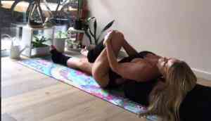 International Yoga Day 2018: Shane Warne's ex-wife Simone Callahan flaunts sexy body while doing yoga