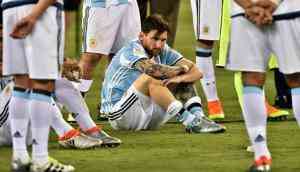 What Lionel Messi did when a reporter's mom sent him a lucky charm will surprise you! See video