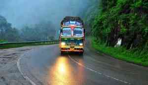 Weather report July 1: Heavy rainfall In Himachal, Kashmir; Delhi rains to continue