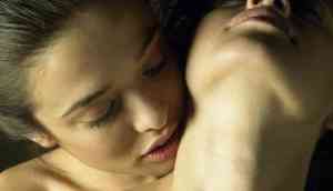 New Study: This is why lesbians have better sex life than straight women