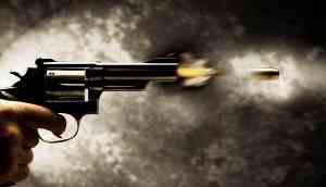 Liquor shop salesman shot dead
