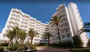 14-year-old Irish lad slipped from mum’s grasp and fell from hotel balcony in Majorca