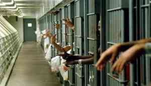 80,000 Pak prisoners denied right to vote in upcoming election