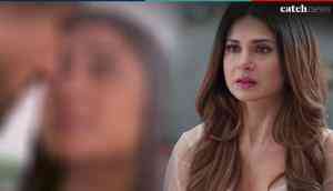 Jennifer Winget and Harshad Chopra's bathing in the shower scene goes viral on the internet like wild fire; see video