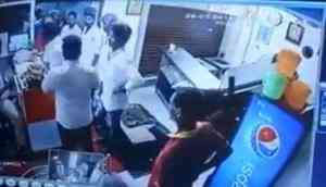 Watch Video: On being denied Biryani, Karunanidhi's DMK men thrashes and slaps hotel staff in Chennai; 2 suspended